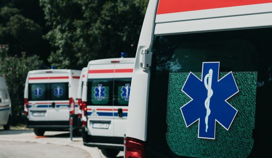 博野救护车转运病人过路高速收费吗?